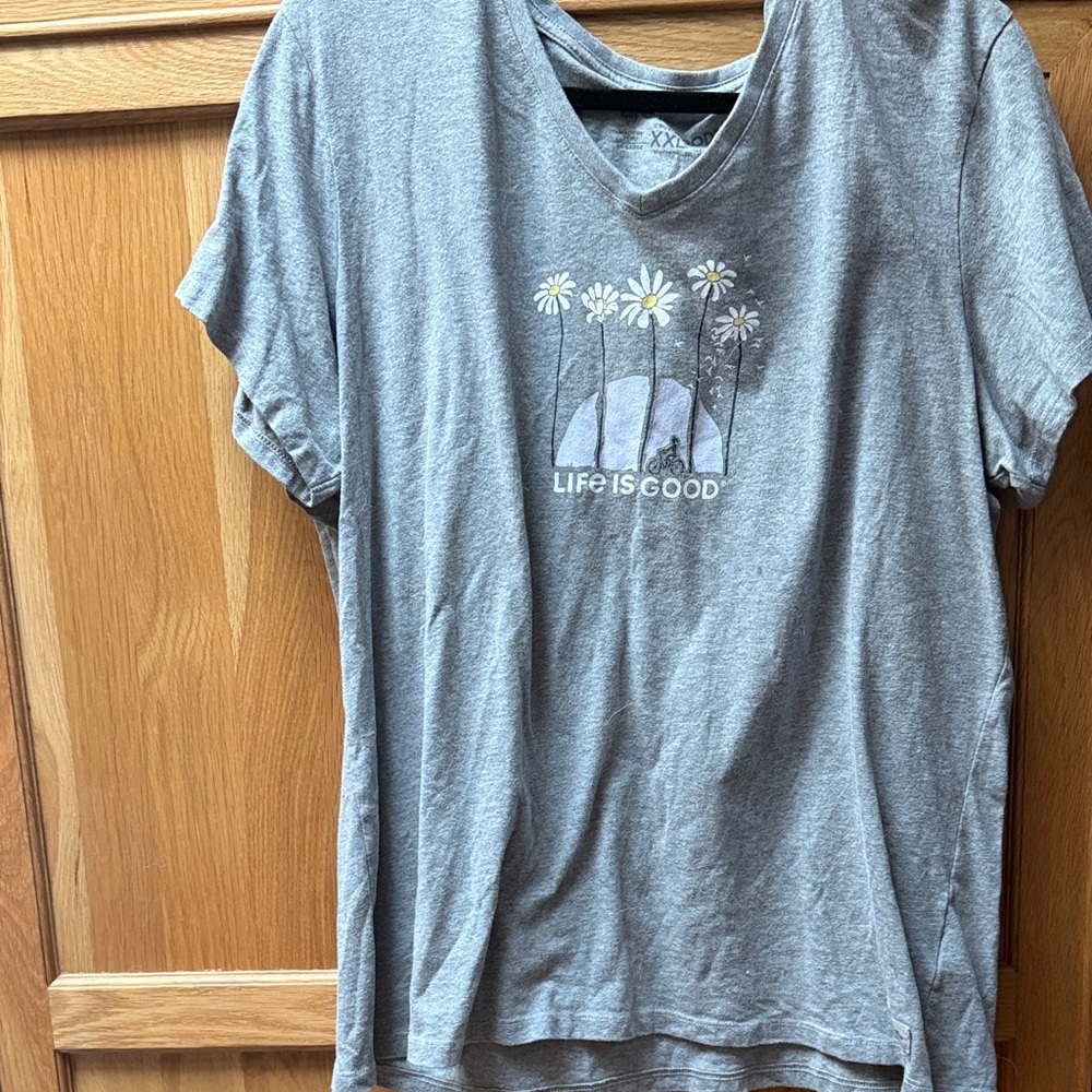 Life Is Good Heather Gray Tee with Daisy Print